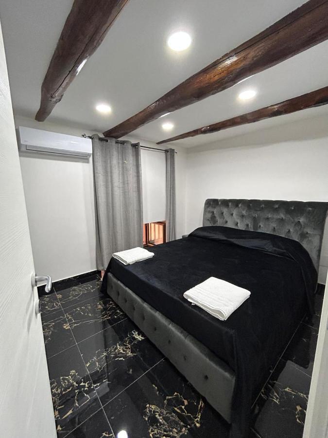 Giovanni Luxury Suites Napoli Exterior foto