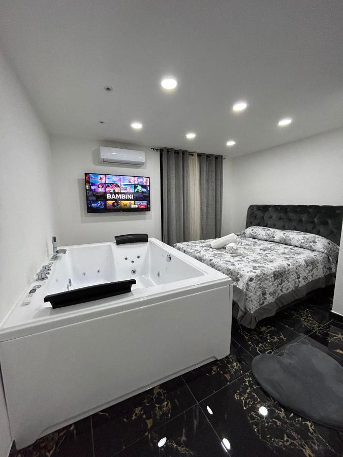 Giovanni Luxury Suites Napoli Exterior foto