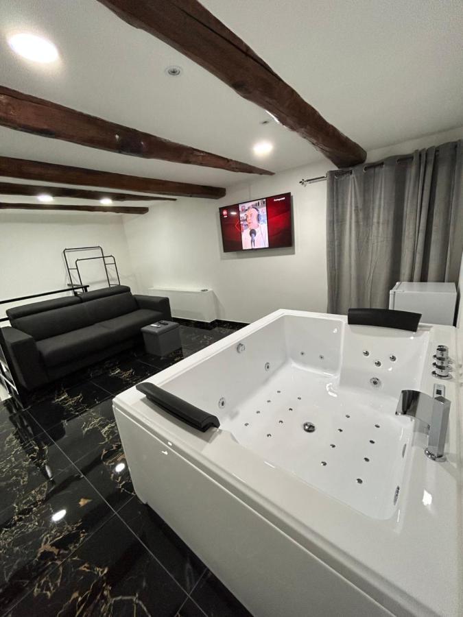 Giovanni Luxury Suites Napoli Exterior foto