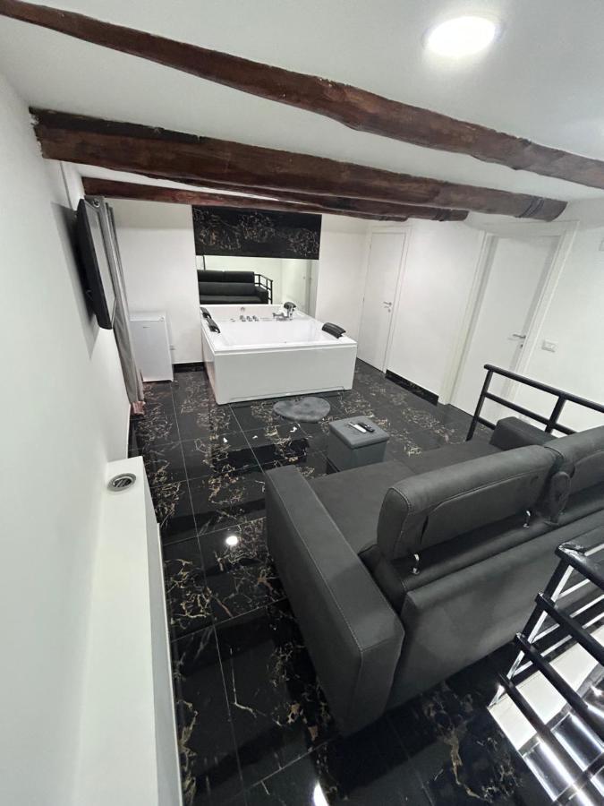 Giovanni Luxury Suites Napoli Exterior foto