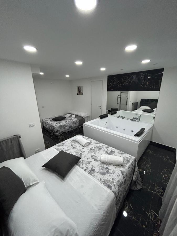 Giovanni Luxury Suites Napoli Exterior foto