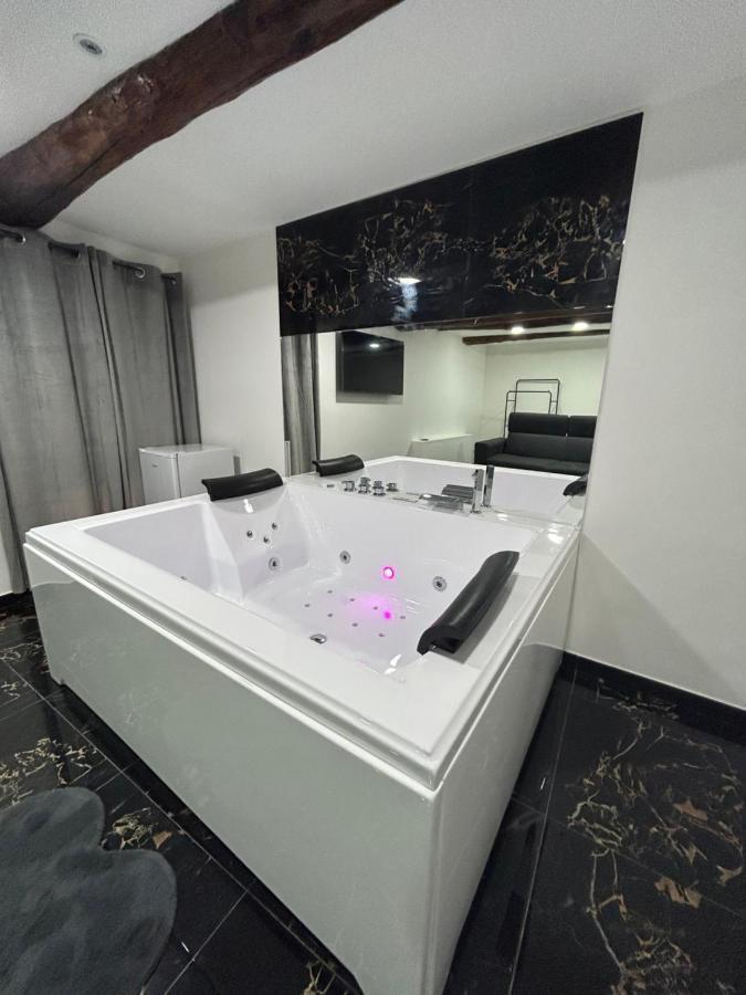 Giovanni Luxury Suites Napoli Exterior foto