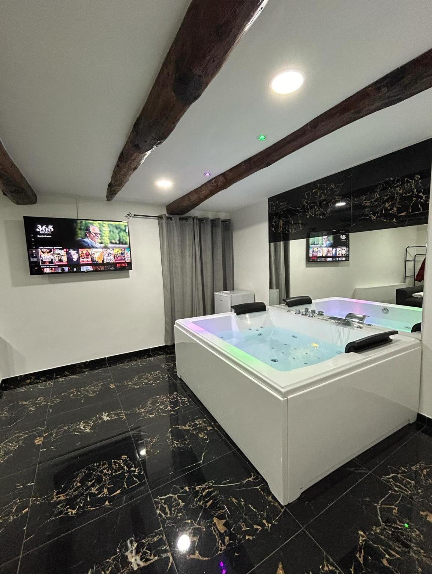 Giovanni Luxury Suites Napoli Exterior foto
